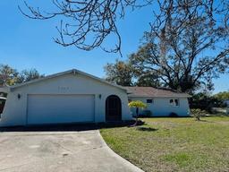 Picture of 2343 Wilshire Drive, Dunedin, FL 34698