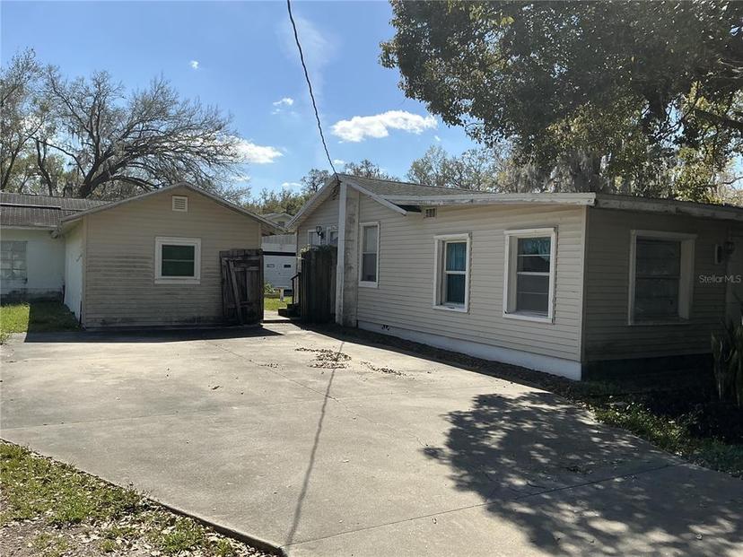 Picture of 38714 C Avenue, Zephyrhills FL 33542