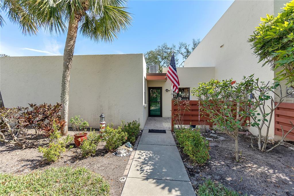 Picture of 622 Spring Lakes Boulevard, Bradenton, FL 34210