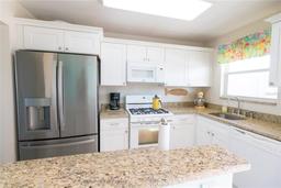 Picture of 6025 Shore Boulevard S Unit 611, Gulfport, FL 33707