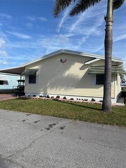 Picture of 111 Victoria Dr, Haines City, FL 33844