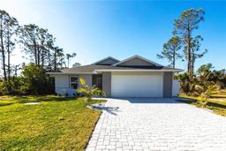 Picture of 160 Green Pine Park, Rotonda West, FL 33947