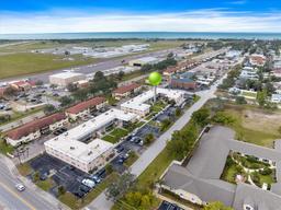 Picture of 400 Base Avenue E Unit 213, Venice, FL 34285