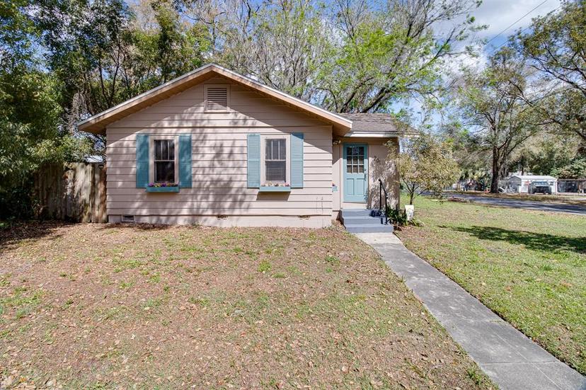 Picture of 201 W Central Avenue, Orange City FL 32763