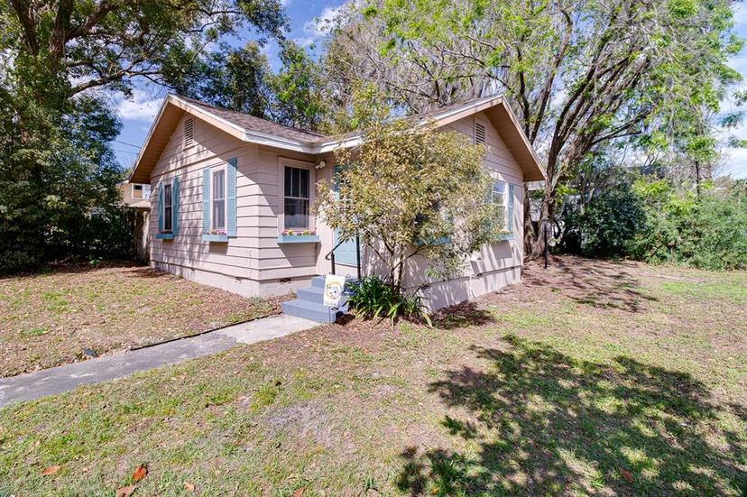 Picture of 201 W Central Avenue, Orange City FL 32763