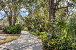 Picture of 1901 Deancroft Road, Sarasota, FL 34235