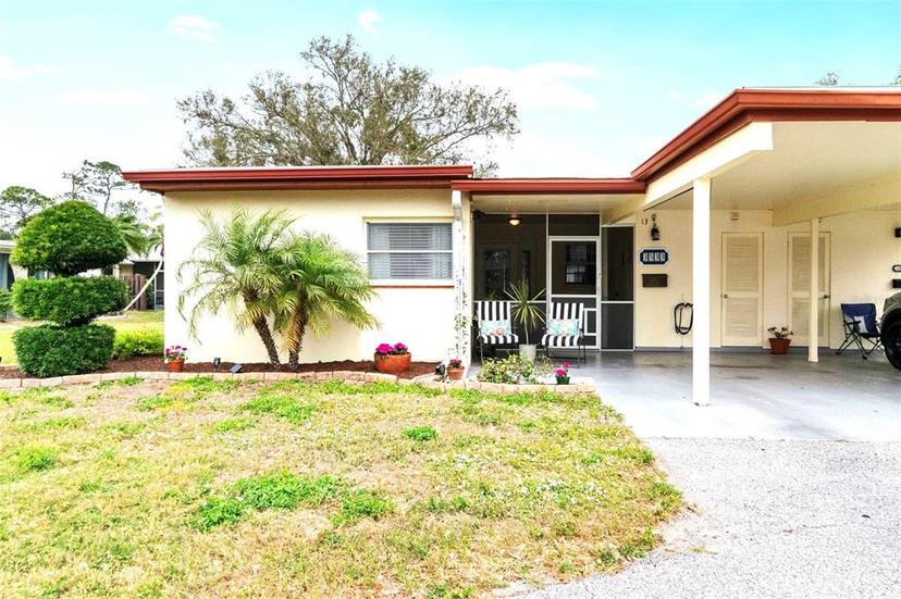 Picture of 3533 Tree Line Court Unit 13, Sarasota FL 34231