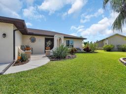 Picture of 1008 SE 42Nd Lane, Cape Coral, FL 33904