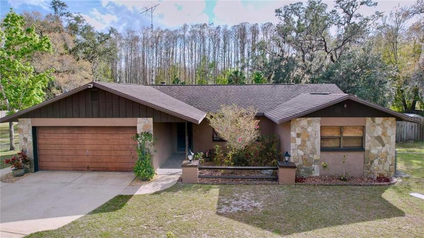 Picture of 10044 Lakeview Drive, New Port Richey FL 34654