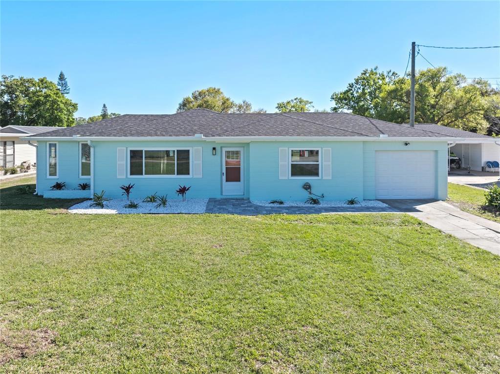 Picture of 1530 S Lake Howard Drive, Winter Haven, FL 33880