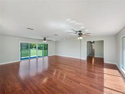 Picture of 915 Oak Lane, Lakeland, FL 33811