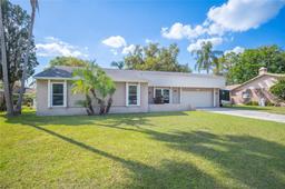 Picture of 5115 Woodgreen Lane, Lakeland, FL 33811