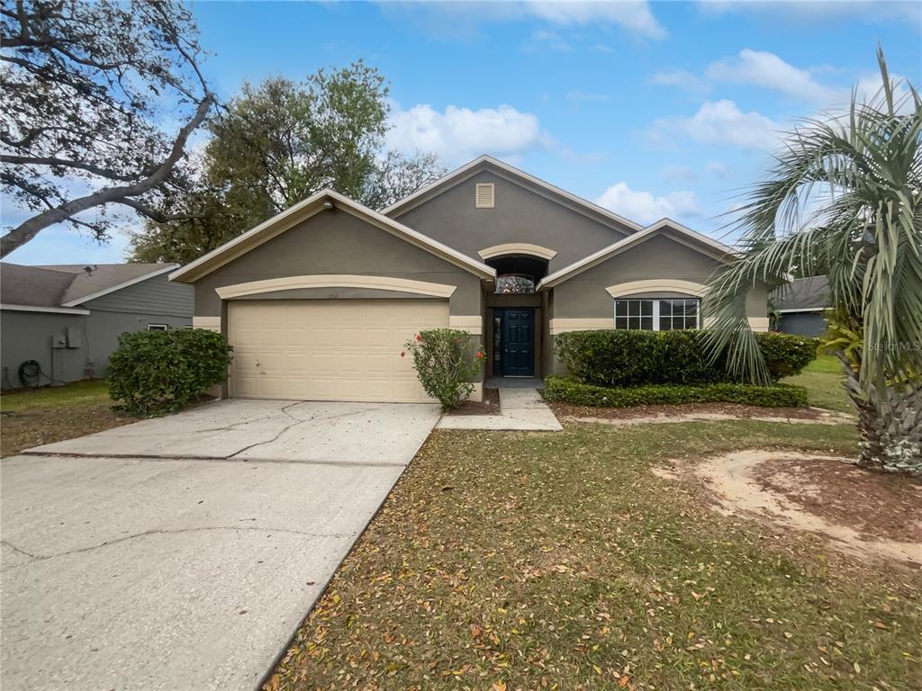 Picture of 332 Lake Doe Boulevard, Apopka, FL 32703