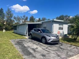 Picture of 5316 53Rd Avenue E Unit Q11, Bradenton, FL 34203