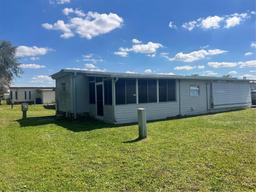 Picture of 5316 53Rd Avenue E Unit Q11, Bradenton, FL 34203