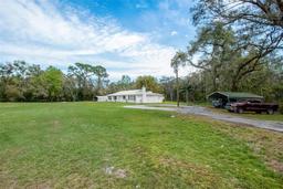 Picture of 18526 Sweetbay Lane, Dade City, FL 33523