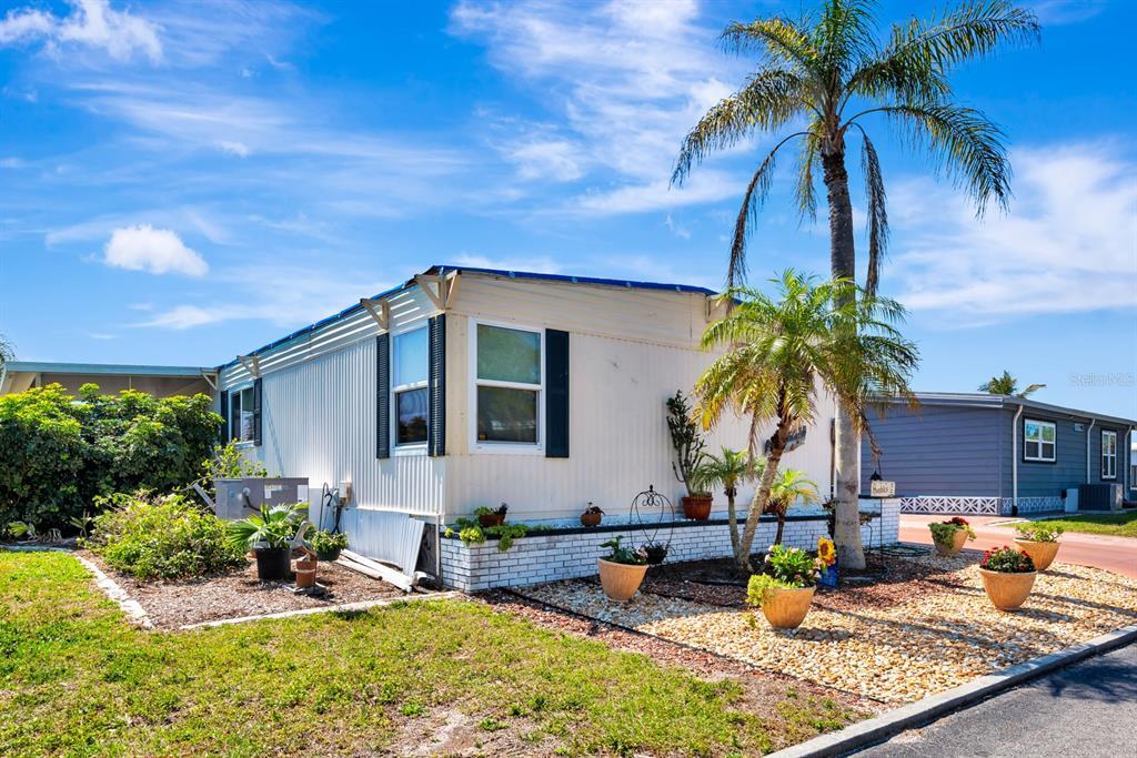 Picture of 845 Jolanda Circle, Venice, FL 34285