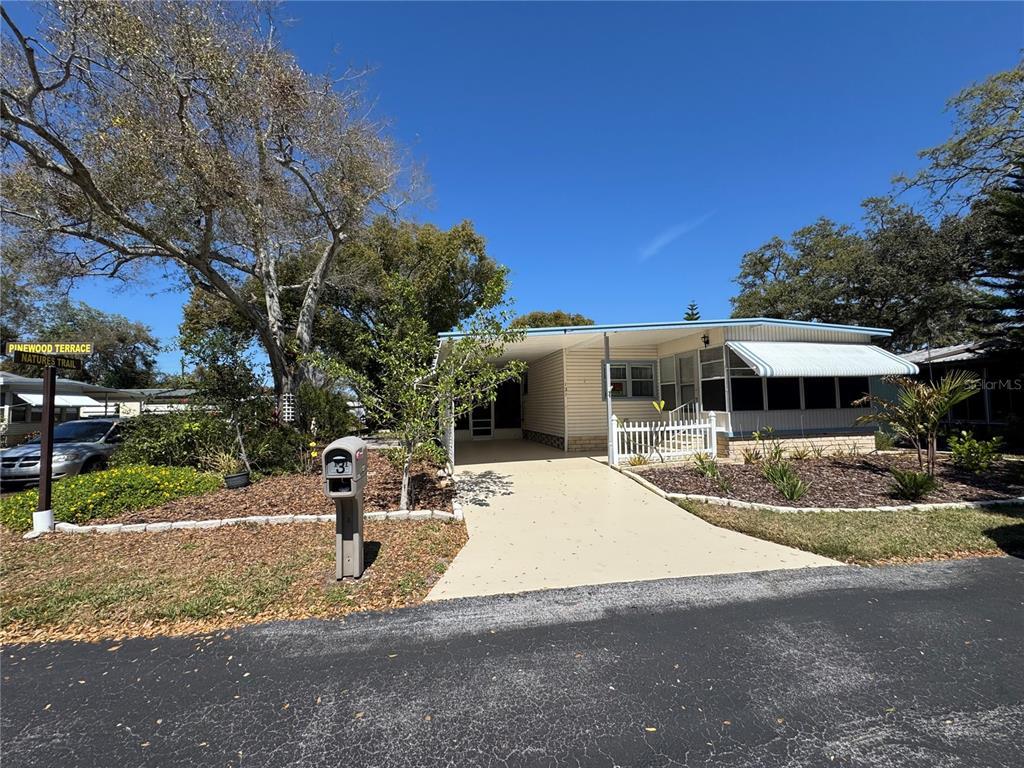 Picture of 131 Pinewood Terrace Unit 8, Safety Harbor, FL 34695