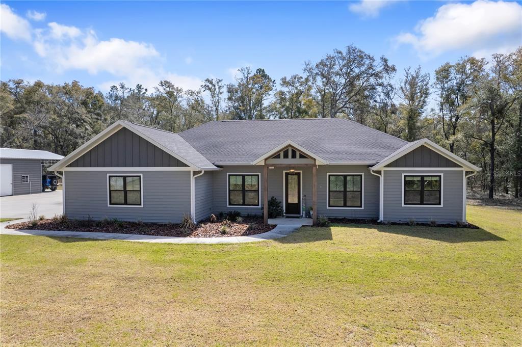 Picture of 8689 NE 8Th Place, High Springs, FL 32643