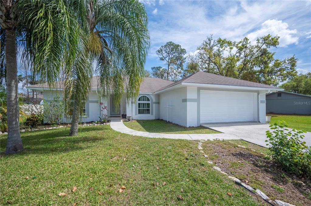 Picture of 2601 Savannah Drive, Plant City, FL 33563