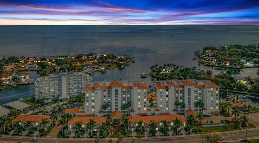 Picture of 1325 Snell Isle Boulevard Ne Unit 611, St Petersburg FL 33704