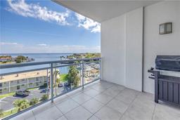 Picture of 1325 Snell Isle Boulevard Ne Unit 611, St Petersburg, FL 33704