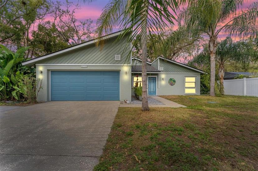 Picture of 2402 Regal Drive, Lutz FL 33549