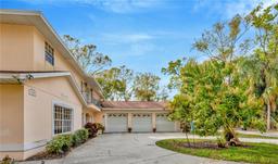 Picture of 7201 Hodgewood Ct, Tampa, FL 33614