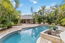 Picture of 746 Brentwood Drive, Venice, FL 34292