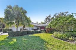 Picture of 3880 Wilshire Circle Unit 28, Sarasota, FL 34238