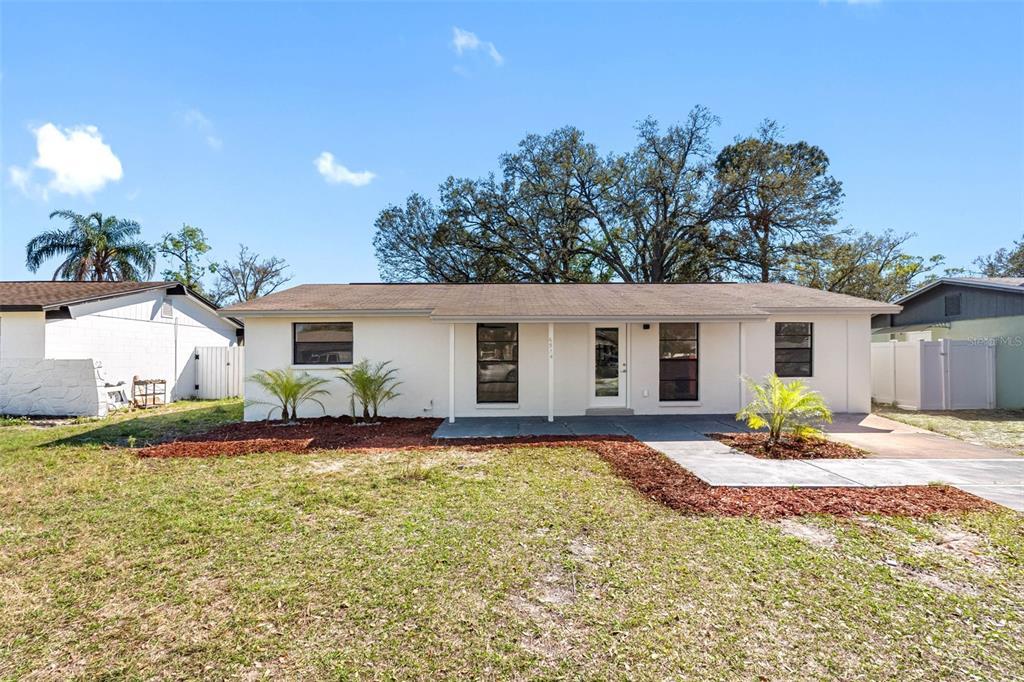 Picture of 6514 Runningwoods Drive, Tampa, FL 33634