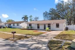 Picture of 6514 Runningwoods Drive, Tampa, FL 33634