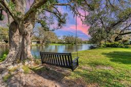 Picture of 3223 W Forest Lake Circle, Sarasota, FL 34232