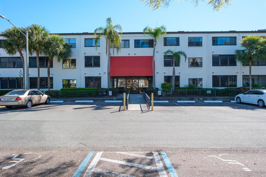 Picture of 2587 Countryside Boulevard Unit 6103, Clearwater, FL 33761