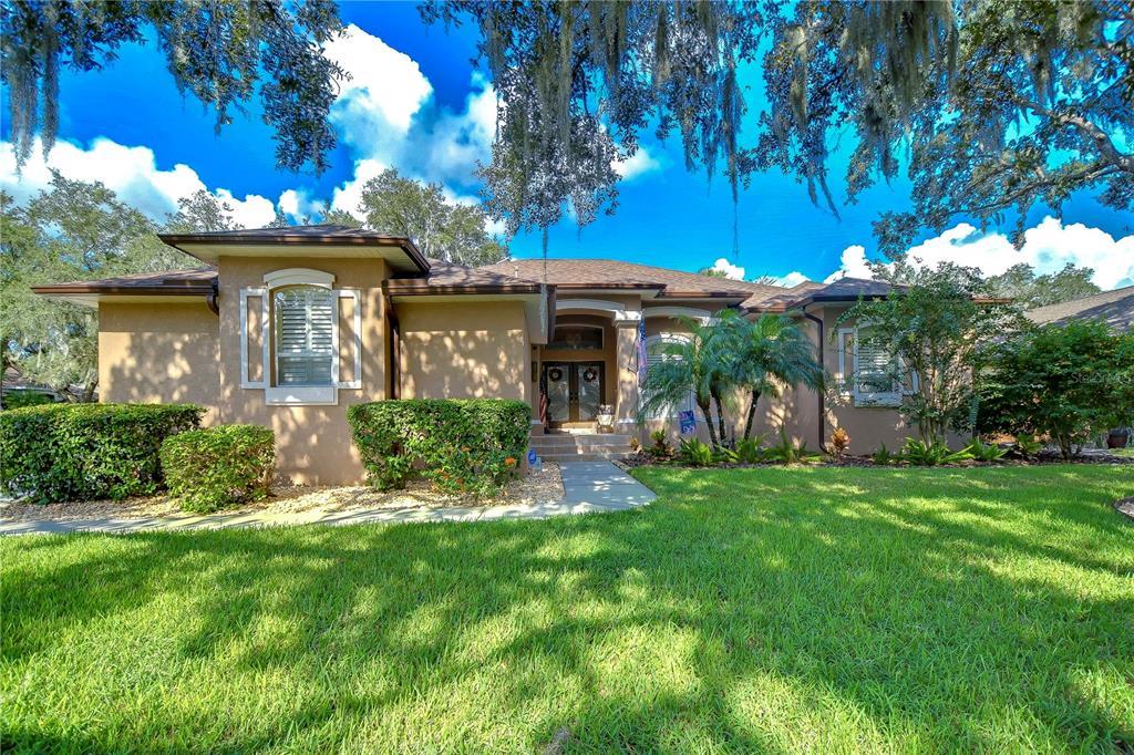 Picture of 10130 Paddock Oaks Drive, Riverview, FL 33569