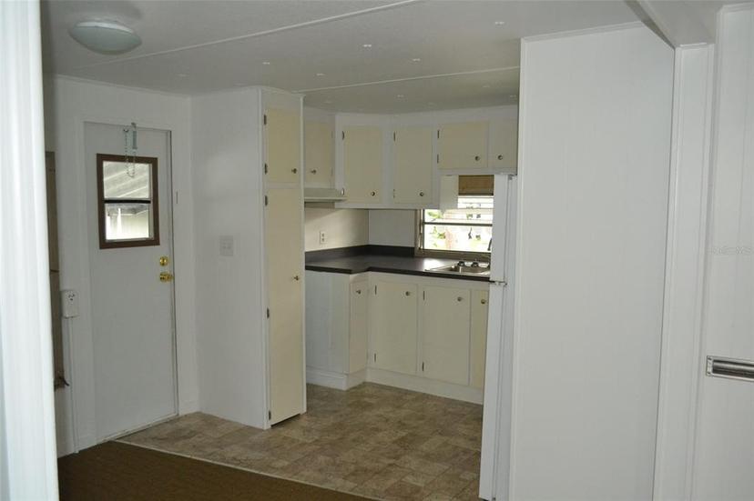 Picture of 4851 W Gandy Boulevard Unit B5L19, Tampa FL 33611