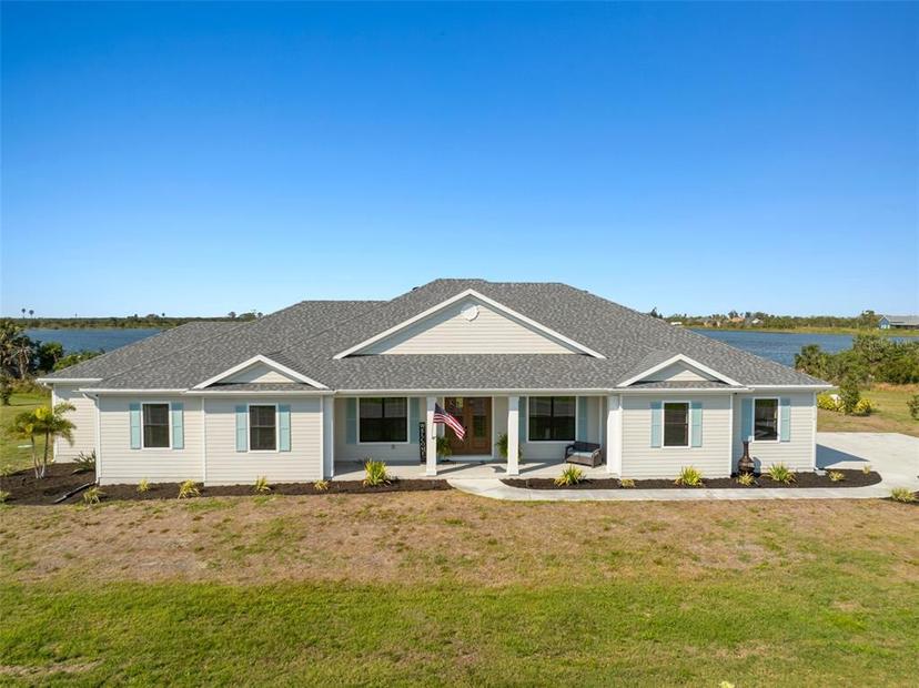 Picture of 3319 Gulf City Road, Ruskin FL 33570