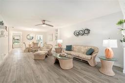 Picture of 11200 102Nd Avenue N Unit 19, Seminole, FL 33778