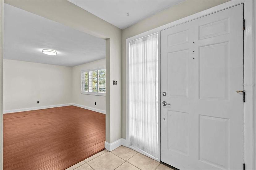 Picture of 862 College Hill Drive, Clearwater FL 33765