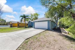 Picture of 503 Sugar Creek Drive, Plant City, FL 33563