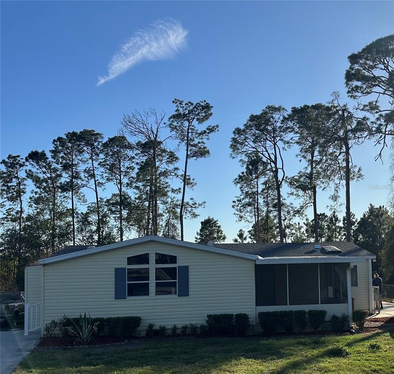 Picture of 17440 SE 24Th Lane Road, Silver Springs FL 34488