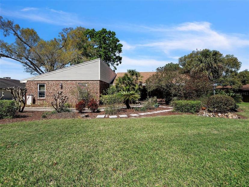 Picture of 105 Country Club Lane, Mulberry FL 33860