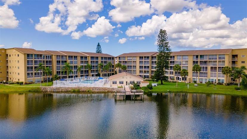 Picture of 3525 Lake Bayshore Drive Unit 103J, Bradenton FL 34205