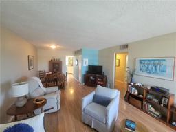 Picture of 4895 Bay Street Ne Unit 311, St Petersburg, FL 33703