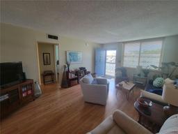 Picture of 4895 Bay Street Ne Unit 311, St Petersburg, FL 33703