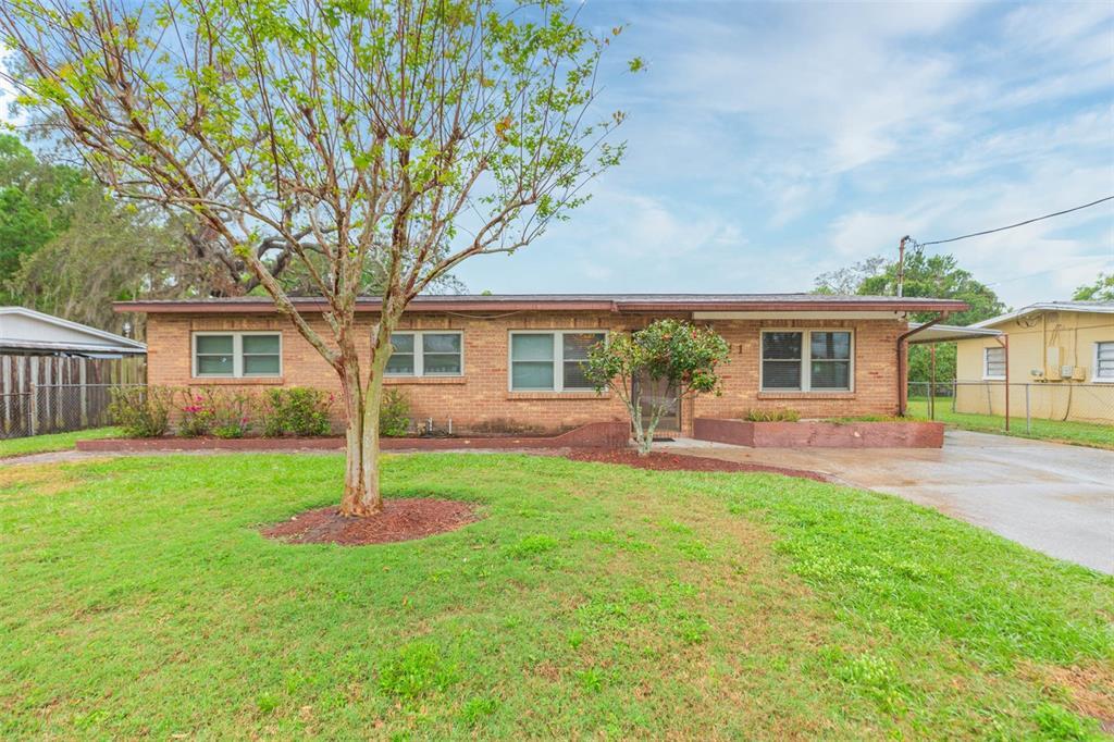 Picture of 9611 Pine Ridge Avenue, Riverview, FL 33578