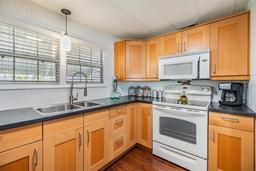 Picture of 4851 W Gandy Boulevard Unit B3L35, Tampa, FL 33611