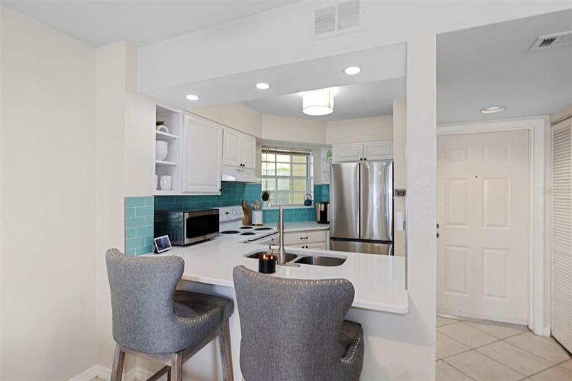 Picture of 6915 Stones Throw Circle N Unit 3104, St Petersburg FL 33710