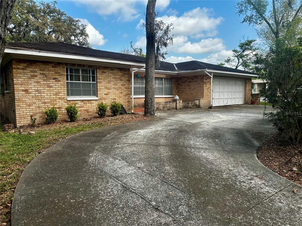 Picture of 406 Bullard Parkway, Temple Terrace, FL 33617