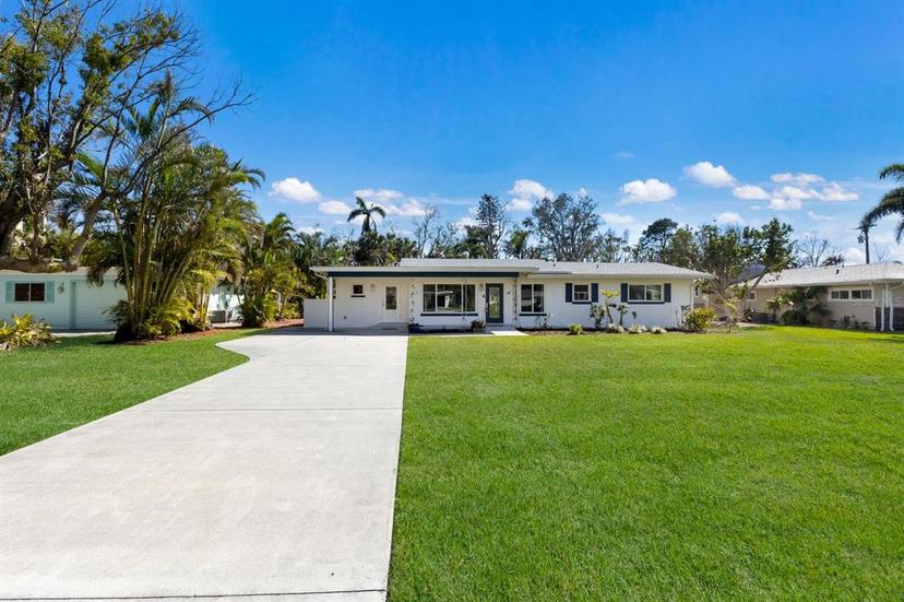 Picture of 426 S Shore Drive, Sarasota FL 34234